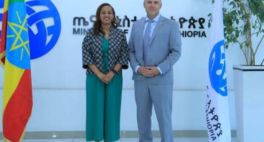 Dr. Mekeds 